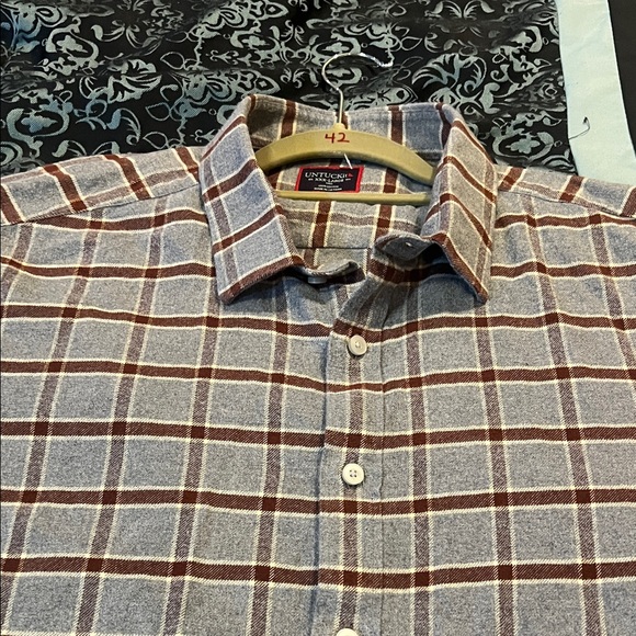 UNTUCKIT Men's Plaid Shirt - Brown and White - Picture 6 of 8